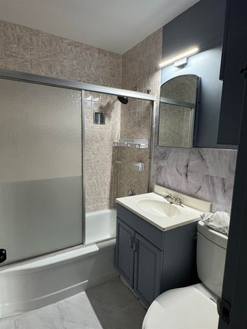 1707 S Erie, Wichita, KS 67211