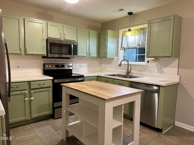 108 Danbury Court, Willow Spring, NC 27592