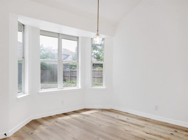 810 Honeysuckle DR, Leander, TX 78641