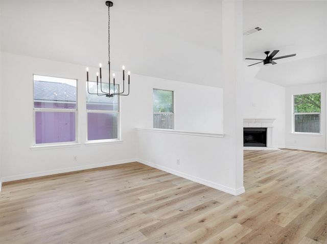 810 Honeysuckle DR, Leander, TX 78641