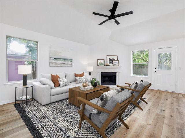 810 Honeysuckle DR, Leander, TX 78641