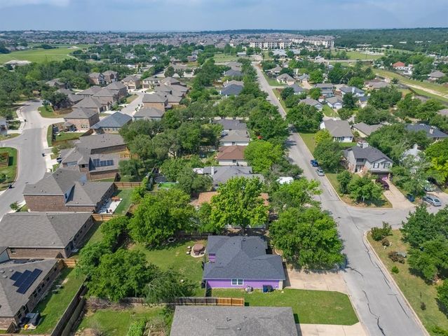 810 Honeysuckle DR, Leander, TX 78641