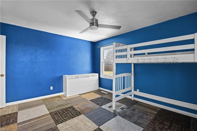 5233 Stratford Chase DR, Virginia Beach, VA 23464