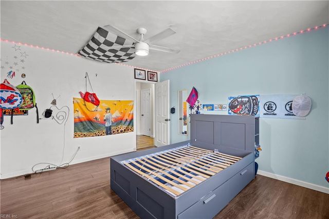 5233 Stratford Chase DR, Virginia Beach, VA 23464