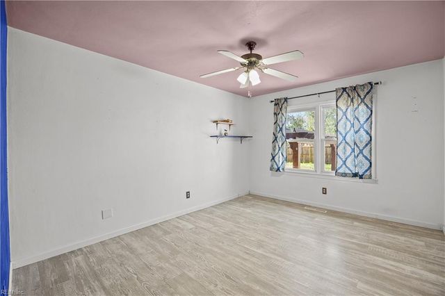 5233 Stratford Chase DR, Virginia Beach, VA 23464