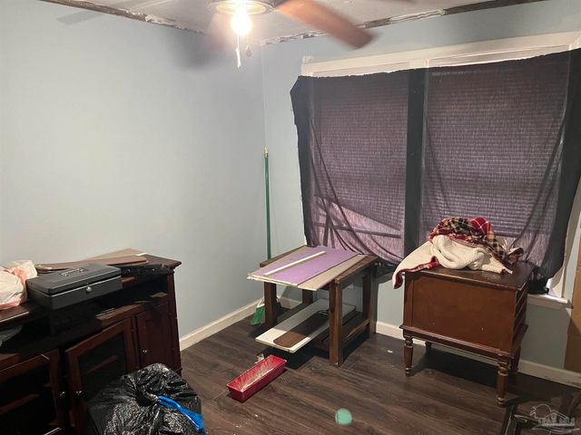 5943 Capitol Dr, Gulf Breeze, FL 32563