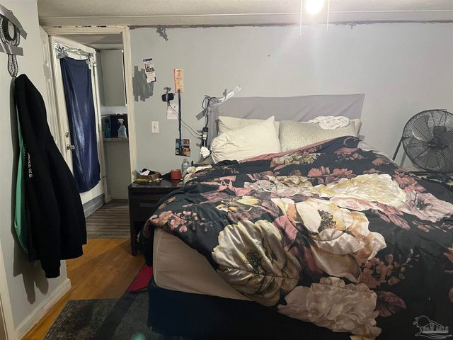 5943 Capitol Dr, Gulf Breeze, FL 32563