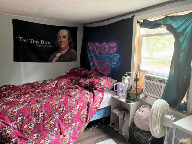 5943 Capitol Dr, Gulf Breeze, FL 32563