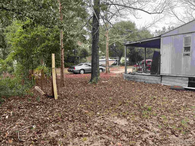 5943 Capitol Dr, Gulf Breeze, FL 32563