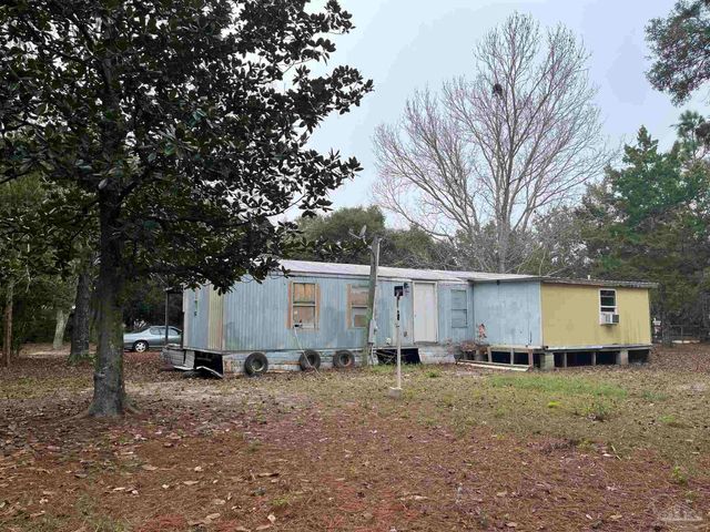 5943 Capitol Dr, Gulf Breeze, FL 32563