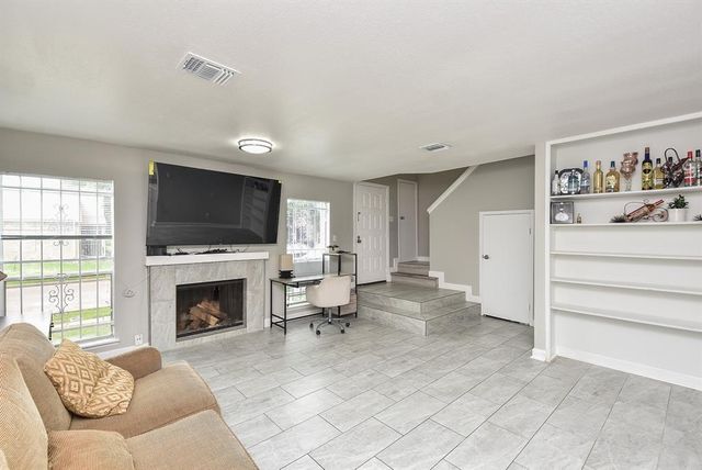 6418 Cambridge Glen Lane, Houston, TX 77035