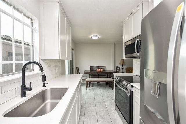 6418 Cambridge Glen Lane, Houston, TX 77035