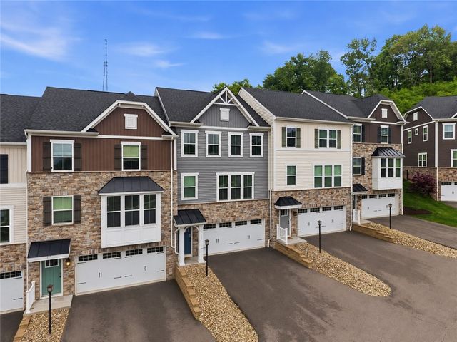 117 Moyer Hill Dr, Cranberry Twp, PA 16066