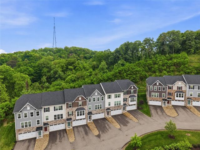 117 Moyer Hill Dr, Cranberry Twp, PA 16066