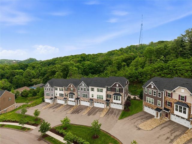 117 Moyer Hill Dr, Cranberry Twp, PA 16066