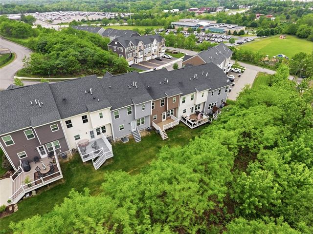 117 Moyer Hill Dr, Cranberry Twp, PA 16066
