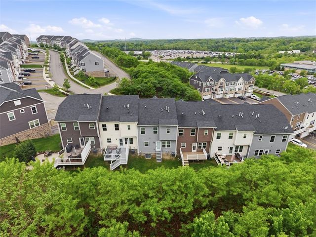 117 Moyer Hill Dr, Cranberry Twp, PA 16066