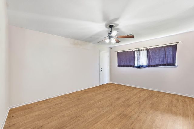 210 Basswood Drive, Spring, TX 77386