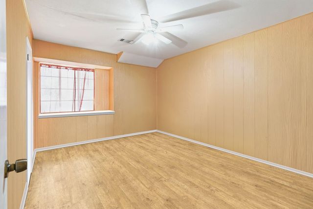 210 Basswood Drive, Spring, TX 77386