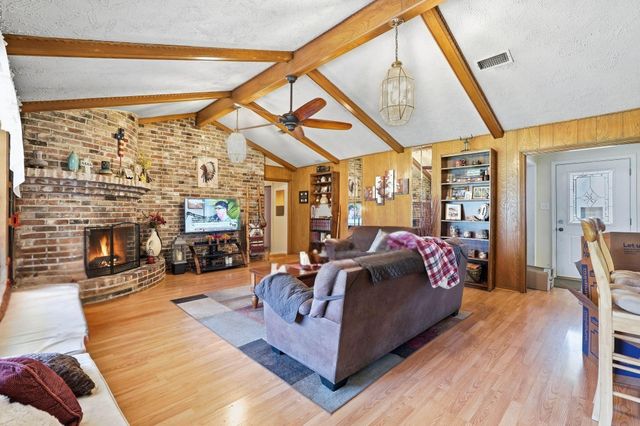 210 Basswood Drive, Spring, TX 77386