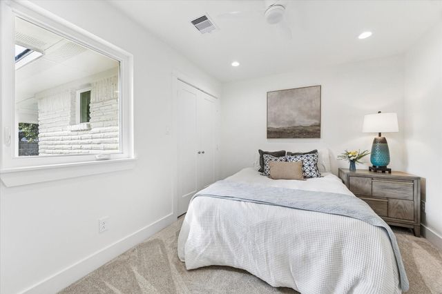 6003 W 43rd Street, Houston, TX 77092