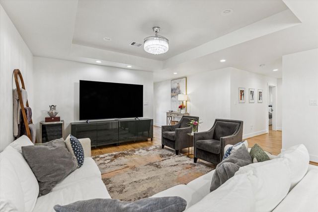 6003 W 43rd Street, Houston, TX 77092