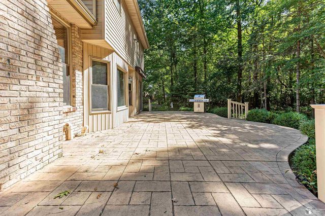 2534 Farmdale Drive, Sterling Heights, MI 48314