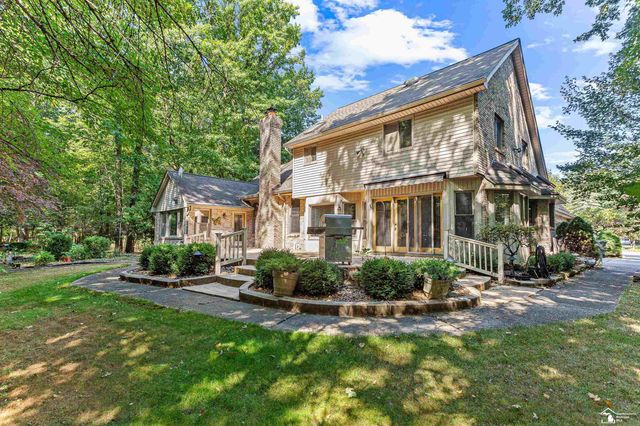 2534 Farmdale Drive, Sterling Heights, MI 48314