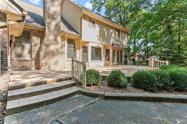2534 Farmdale Drive, Sterling Heights, MI 48314