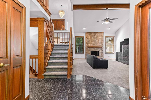 2534 Farmdale Drive, Sterling Heights, MI 48314