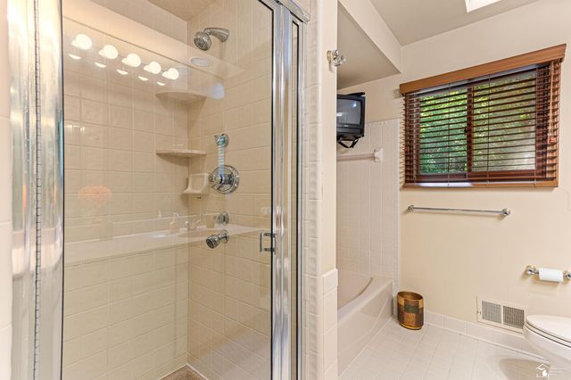 2534 Farmdale Drive, Sterling Heights, MI 48314