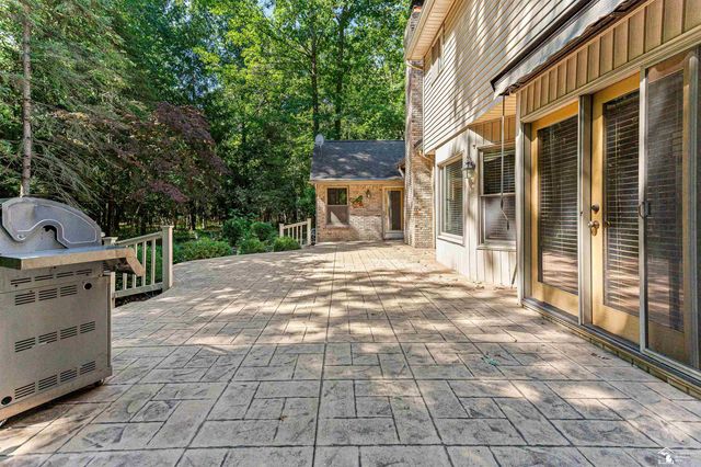 2534 Farmdale Drive, Sterling Heights, MI 48314