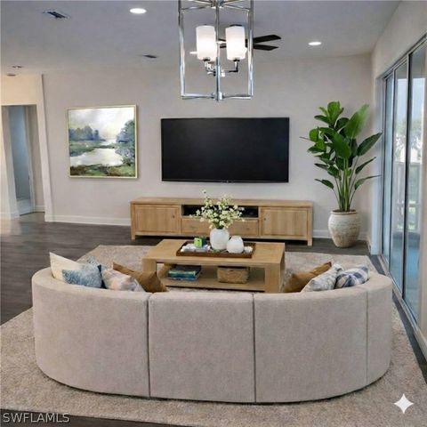 1062 Jay CT, Labelle, FL 33935