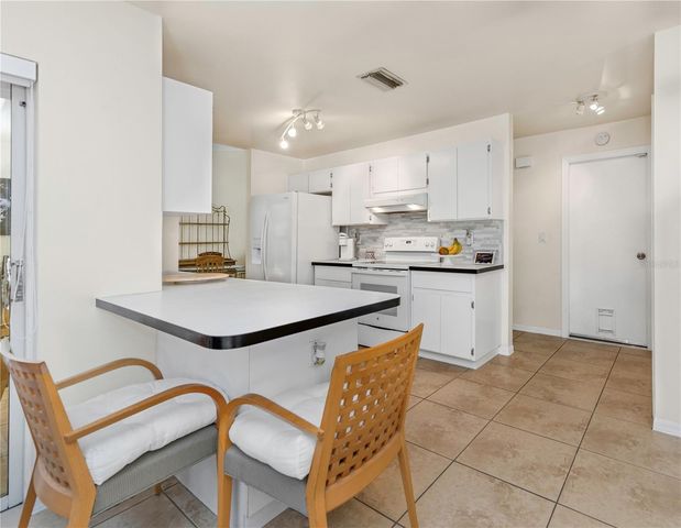 2437 HAWK AVENUE, Palm Harbor, FL 34683