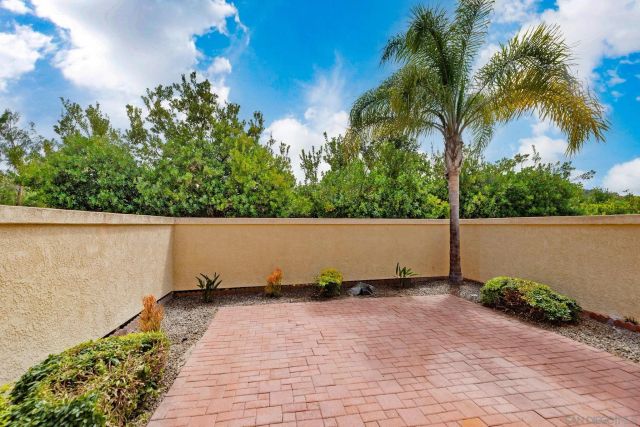 10911 Creekbridge Place, San Diego, CA 92128