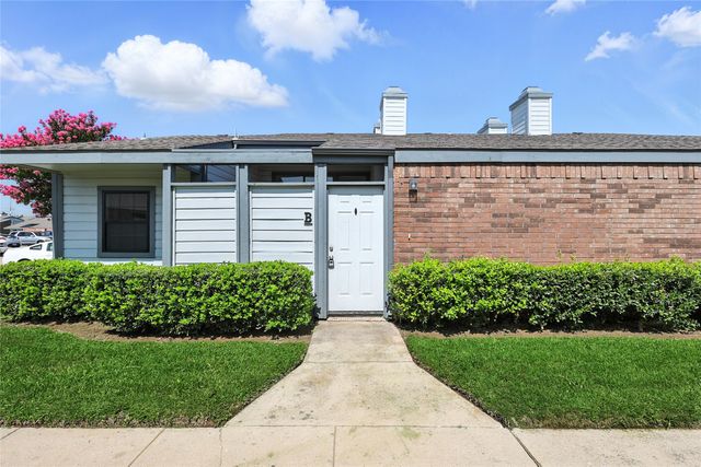 640 Bellaire Drive B, Hurst, TX 76053