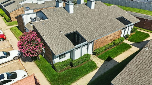 640 Bellaire Drive B, Hurst, TX 76053