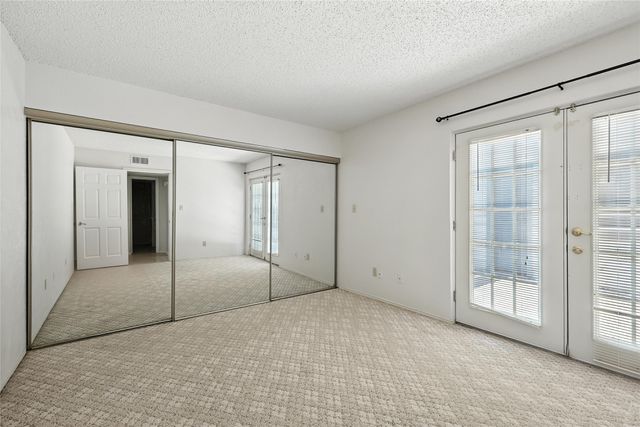 640 Bellaire Drive B, Hurst, TX 76053