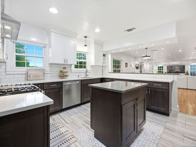 218 Larkwood Drive, San Antonio, TX 78209