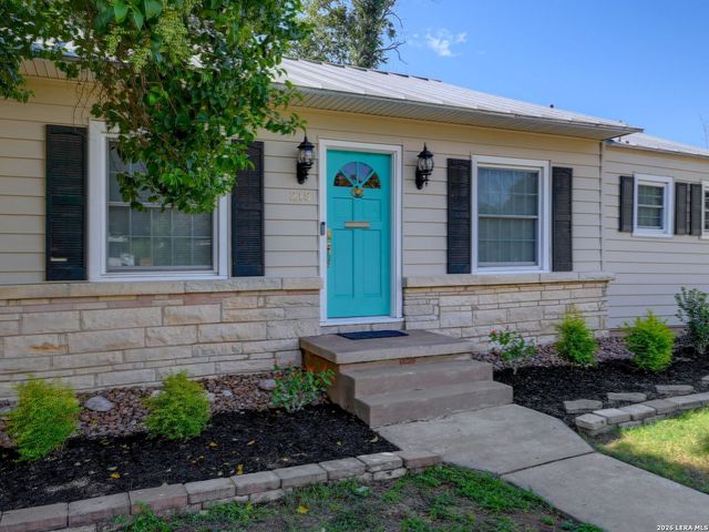 218 Larkwood Drive, San Antonio, TX 78209