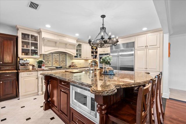 10798 SeaCliff Circle, Boca Raton, FL 33498