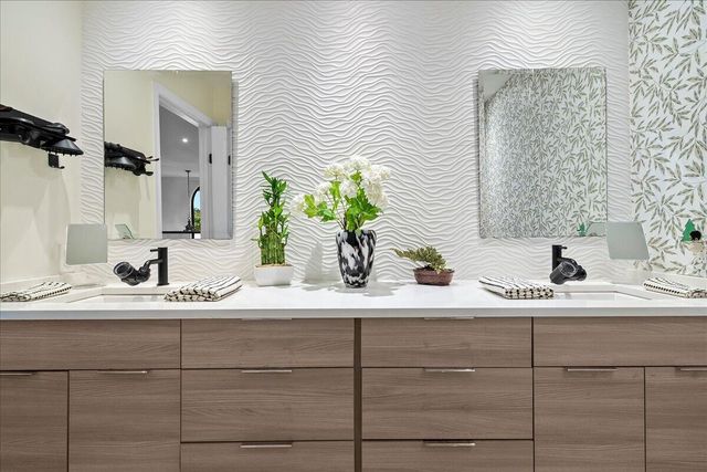 10798 SeaCliff Circle, Boca Raton, FL 33498