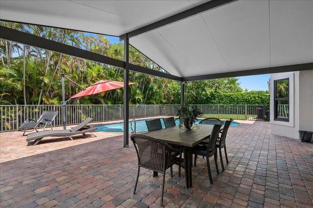 10798 SeaCliff Circle, Boca Raton, FL 33498