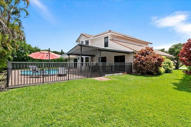 10798 SeaCliff Circle, Boca Raton, FL 33498