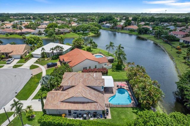 10798 SeaCliff Circle, Boca Raton, FL 33498