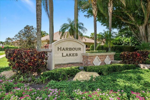 10798 SeaCliff Circle, Boca Raton, FL 33498