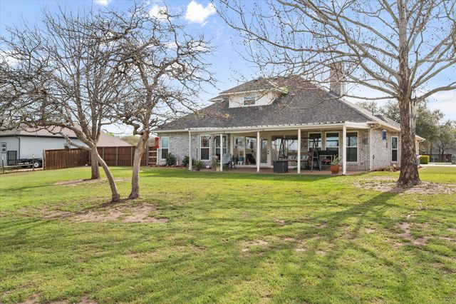 220 S Fork Drive, Hudson Oaks, TX 76087