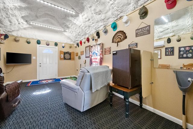 220 S Fork Drive, Hudson Oaks, TX 76087