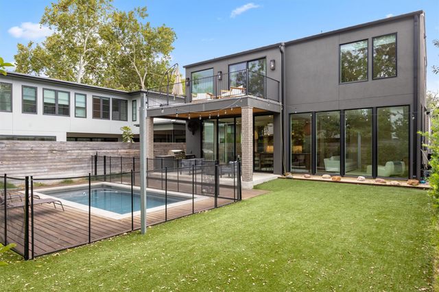 2024 Ford ST, Austin, TX 78704