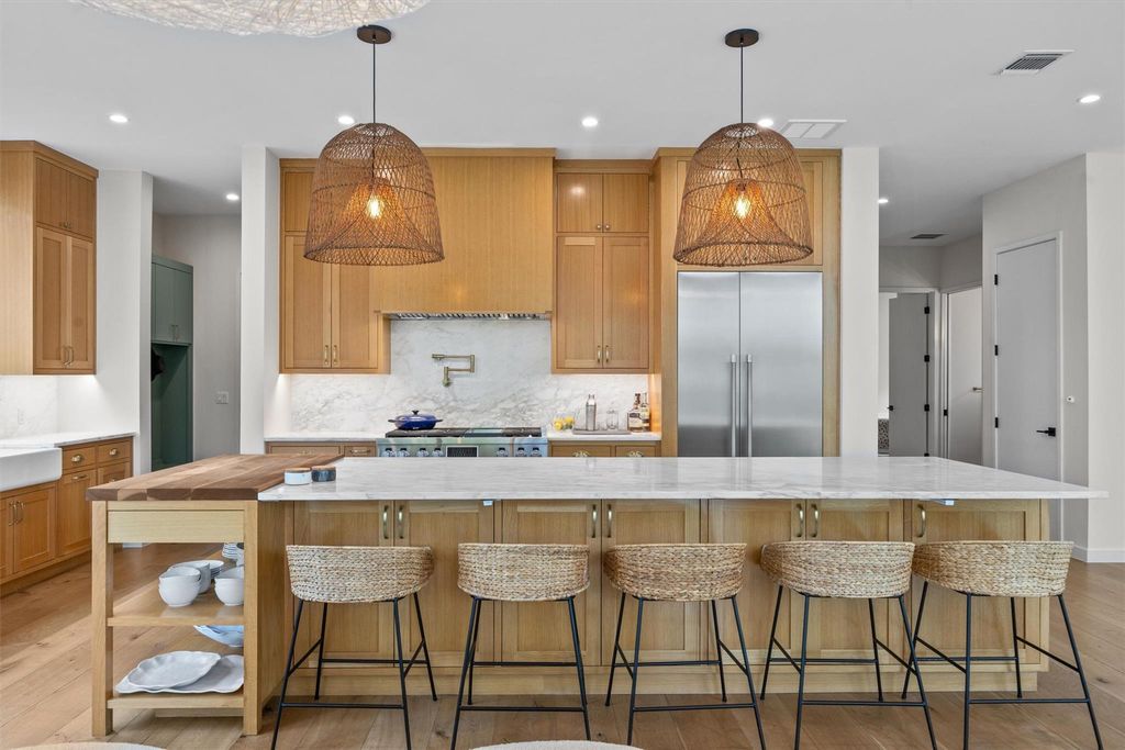 2024 Ford ST, Austin, TX 78704